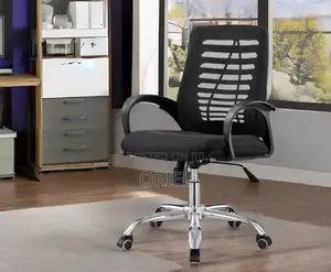Office Chair : Medium Back Ergonomic Seat