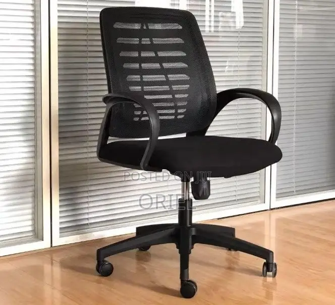Office Chair : Medium Back Ergonomic Seat