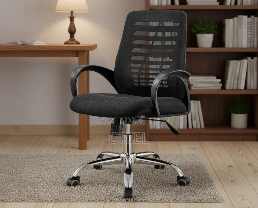 Office Chair : Medium Back Ergonomic Seat