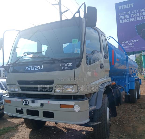 Isuzu FVZ Water Bowser 2010