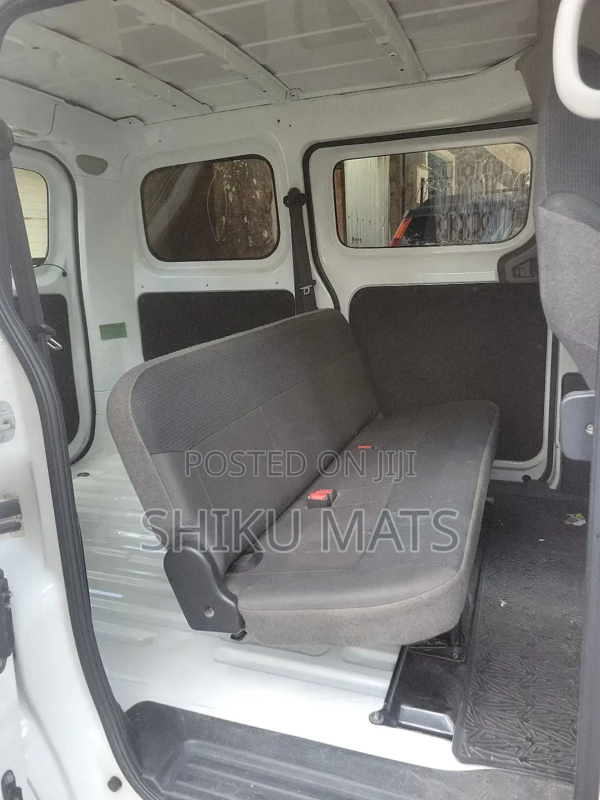 Nissan NV200 2017