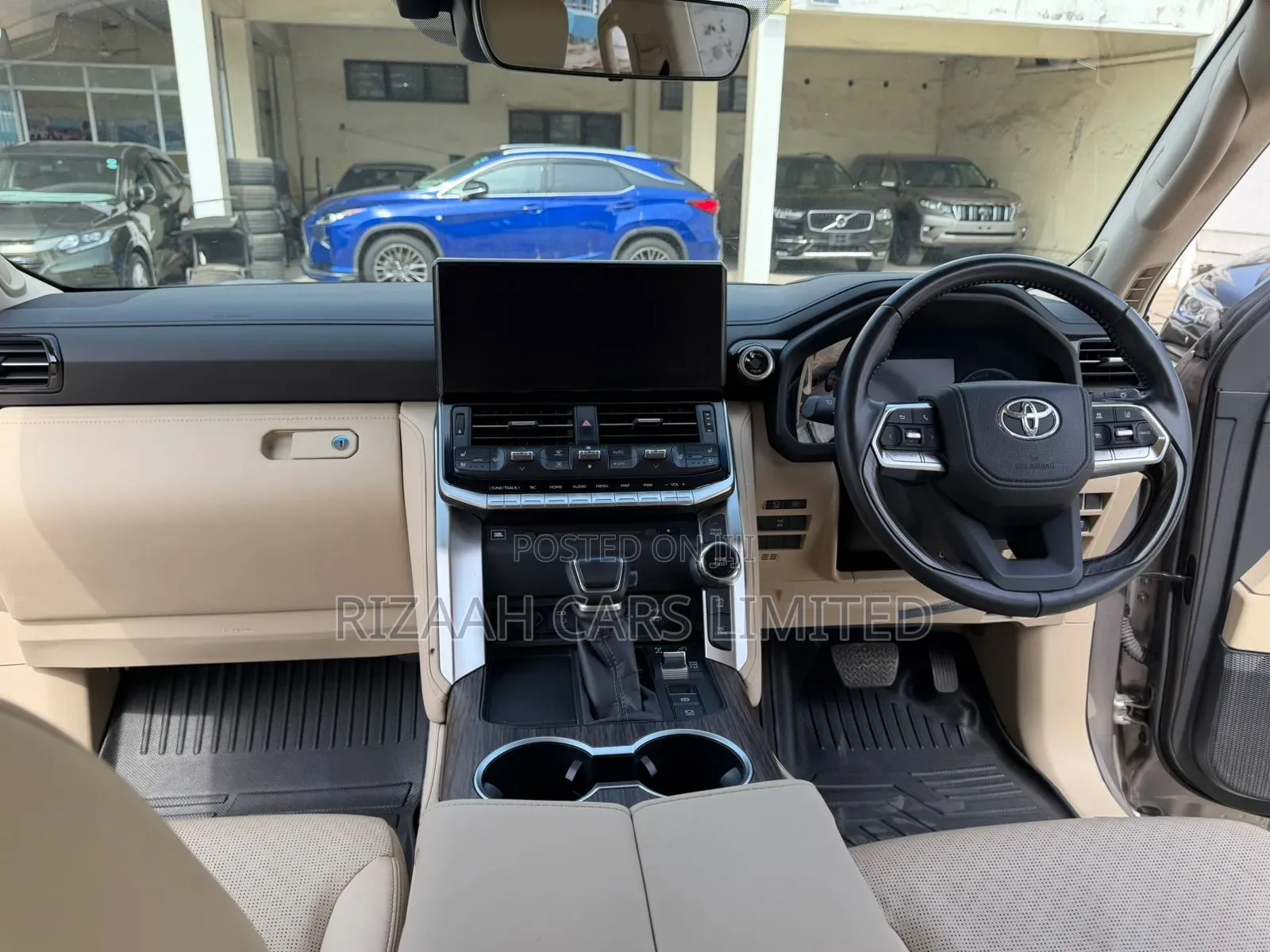 Toyota Land Cruiser LC300 2024 Gray
