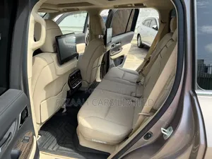 Toyota Land Cruiser LC300 2024 Gray