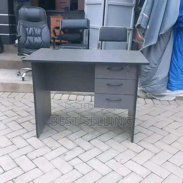 0.9n Gray Local Office Desk
