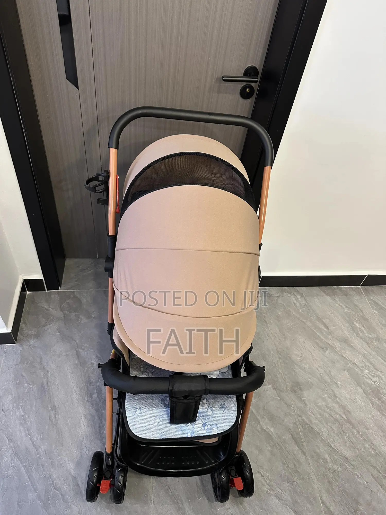 Modern, Lightweight Ultra-Comfy Baby Stroller With Reversible Handle