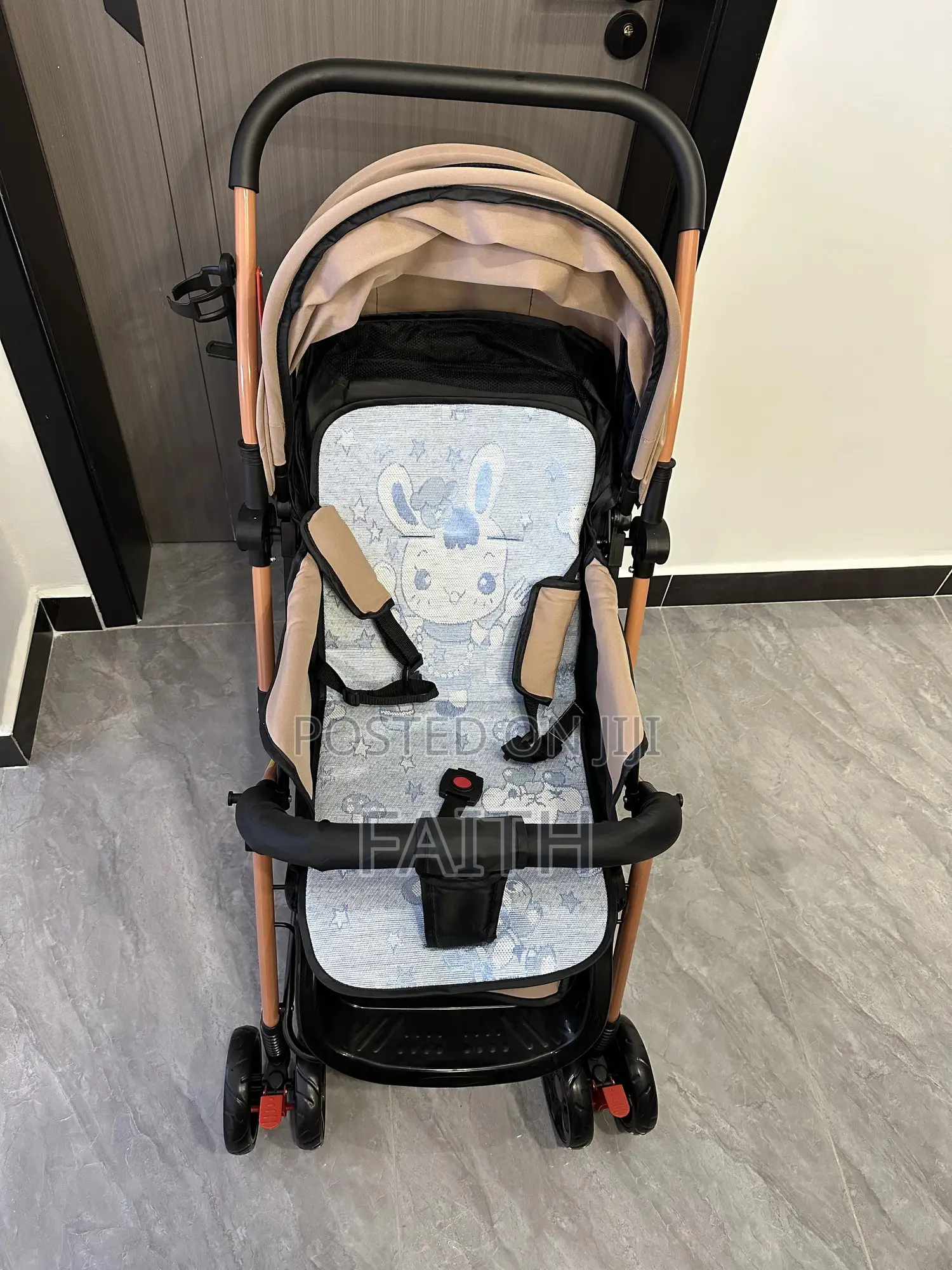 Modern, Lightweight Ultra-Comfy Baby Stroller With Reversible Handle
