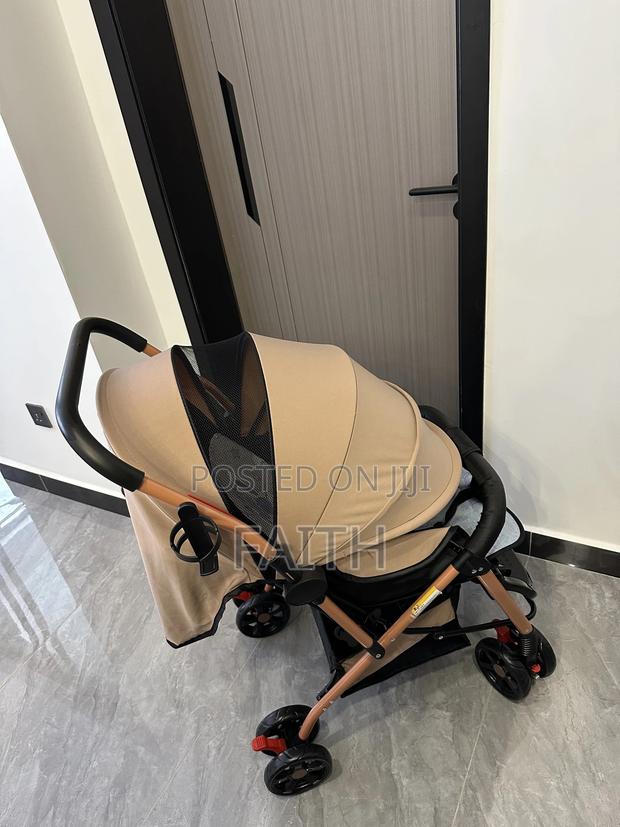 Modern, Lightweight Ultra-Comfy Baby Stroller With Reversible Handle - thumbnail 4