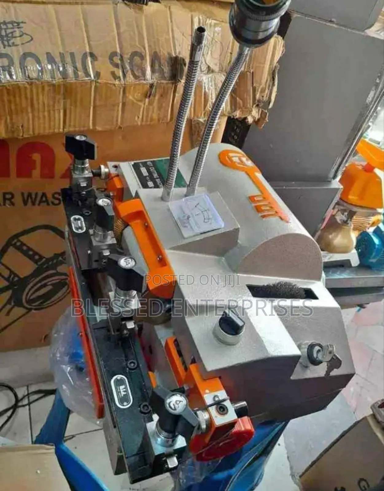 Key Cutting Machine/Quality Key Cutting Machine