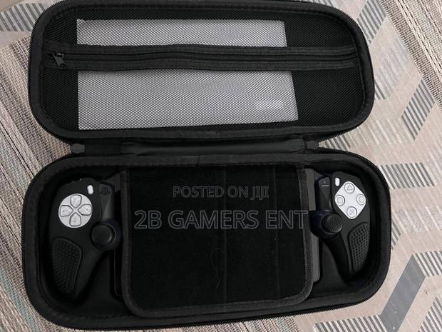 Play Station 5 Portable - thumbnail 3