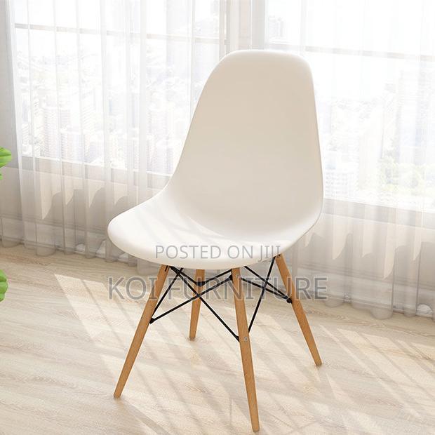 Home Chair : Black Eames Plastic Dining Chair - thumbnail 6