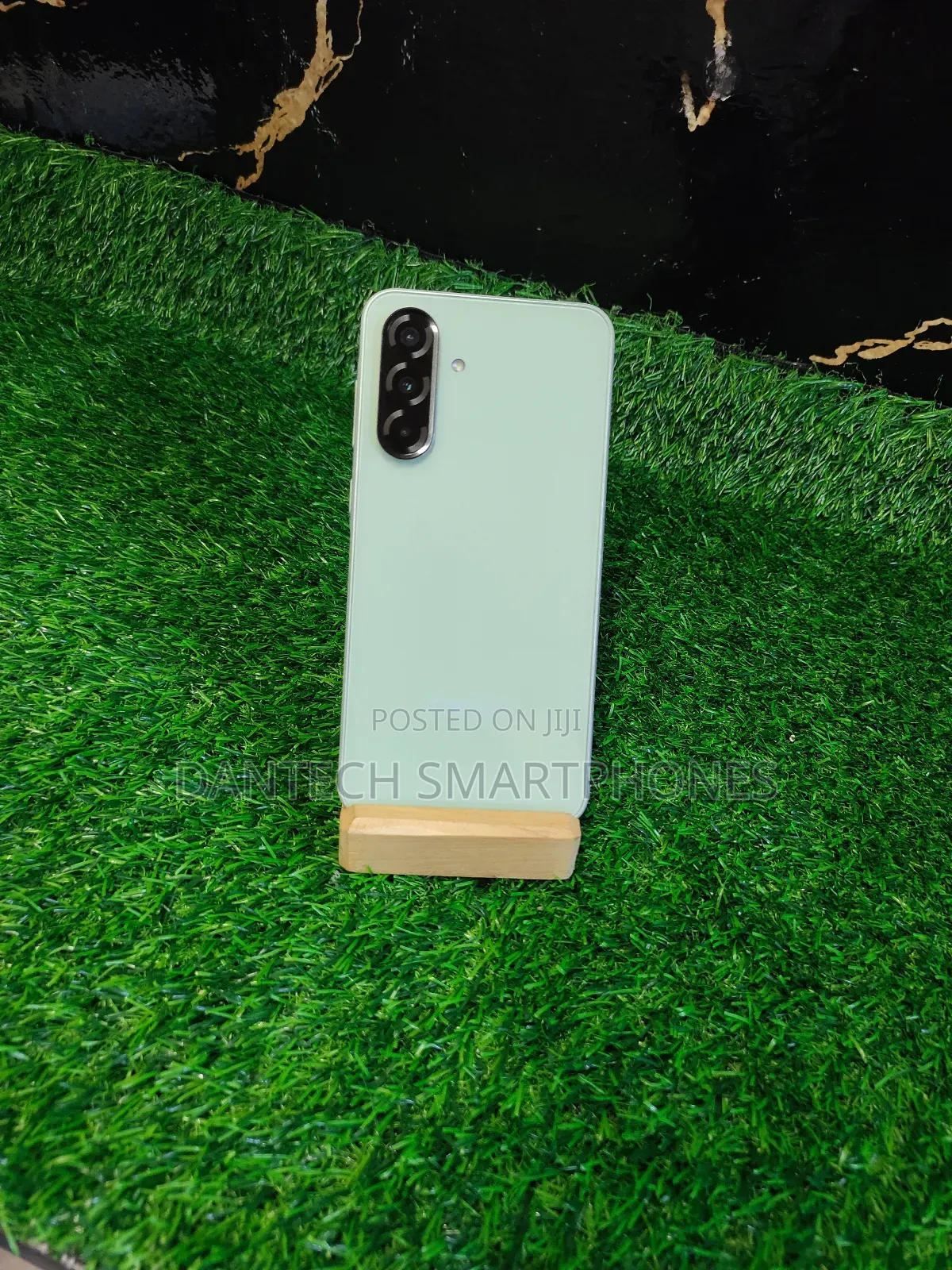 New Samsung Galaxy A36 256 GB Green