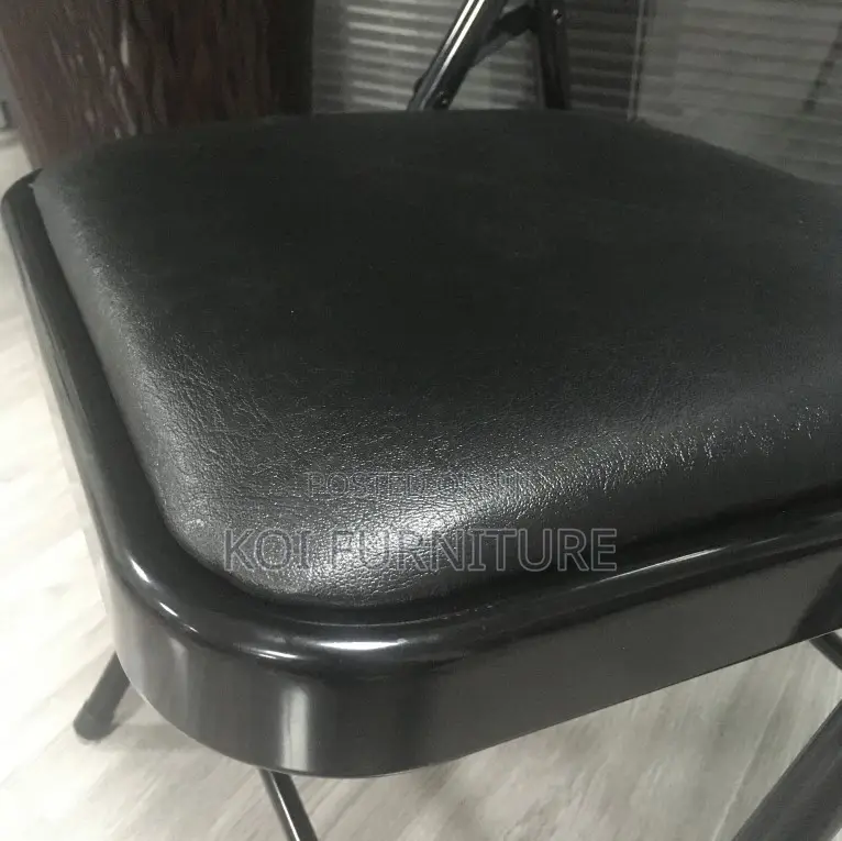 Office Chair : Foldable Pu Leather Padded Chair