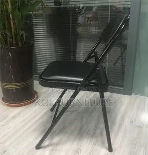 Office Chair : Foldable Pu Leather Padded Chair
