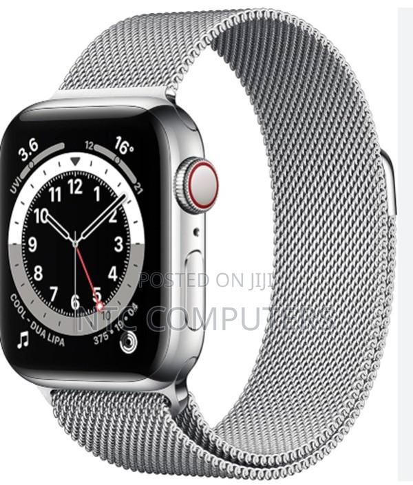 Series 6 M06u3b/A – 40mm Silver Loop (Cellular)