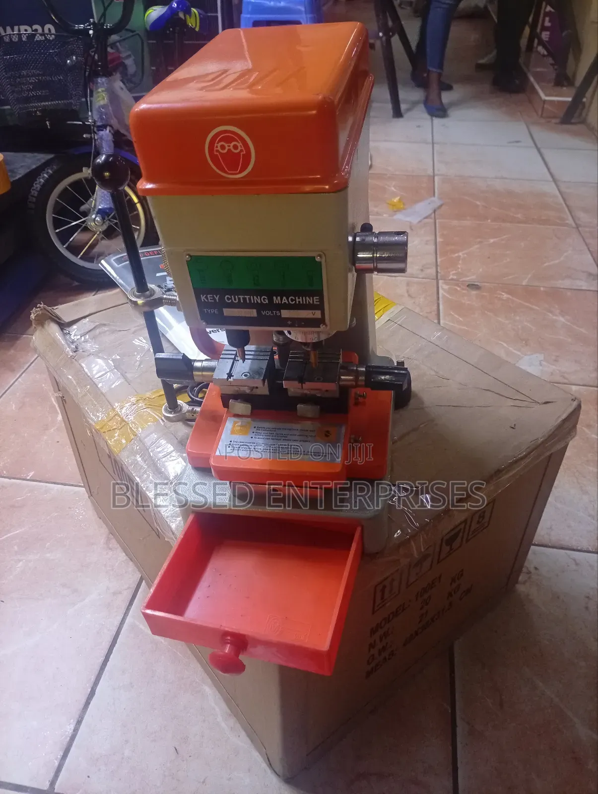 220v Original Mini Key Cutting Machine/Defu Key Cutting