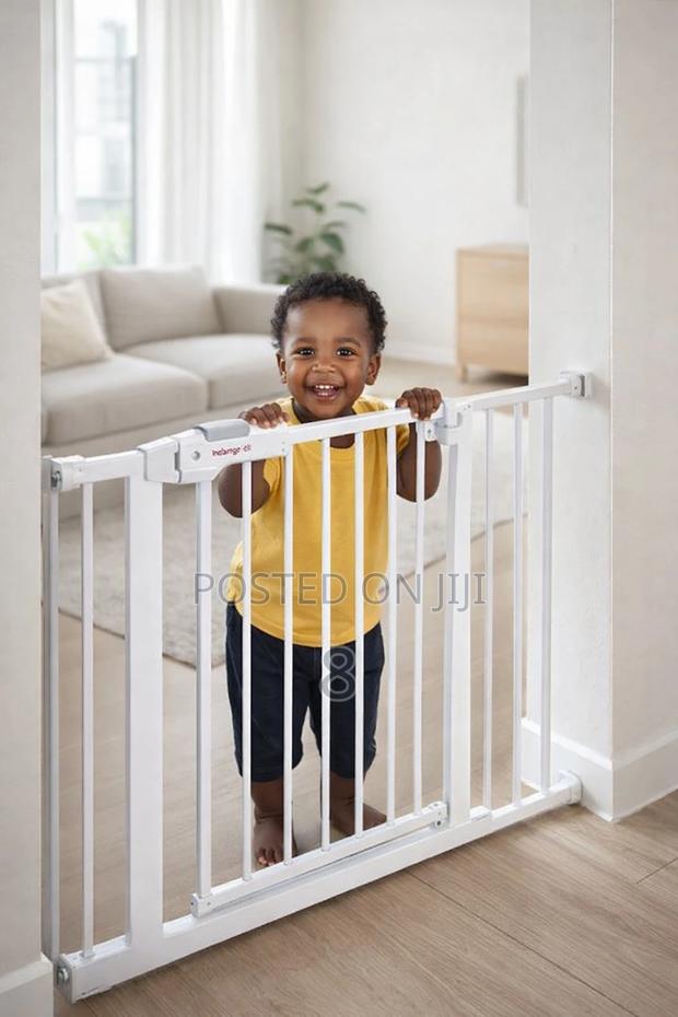 Baby Safety Gate for Stairs – Strong Secure