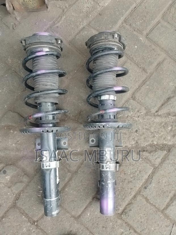 Front Volkswagen Polo 2010 Shocks.