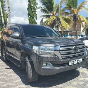 Toyota Land Cruiser 4.6 V8 ZX 2019 Gray