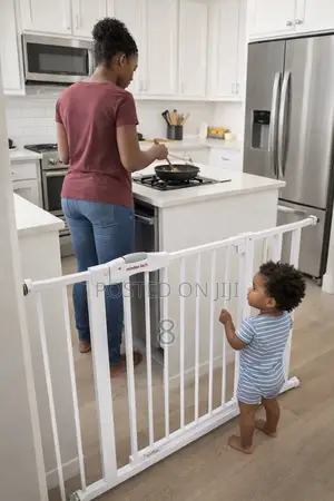 Adjustable Baby Gate – Perfect for Doorways