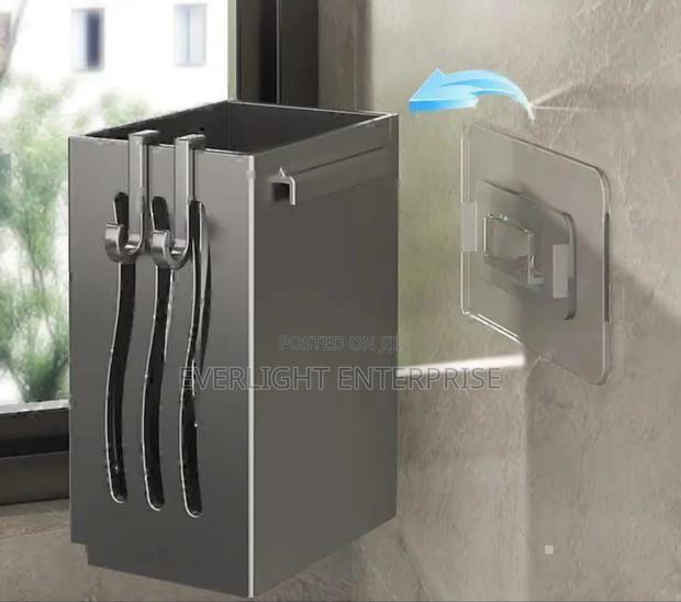 Wall Mounted Perforated Plastic Spoon,Chopstick Holder With Drainer - thumbnail 2