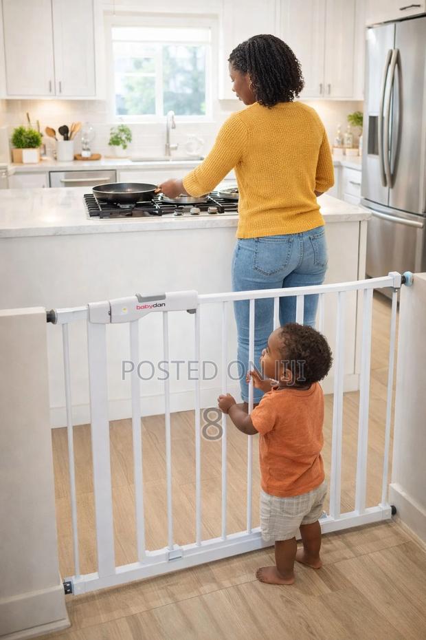 Pressure Mounted Baby Gate – No Drilling Needed