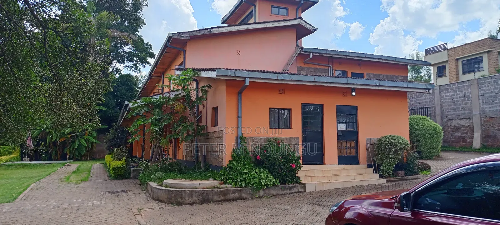5bdrm Maisonette in Ridgeways for sale