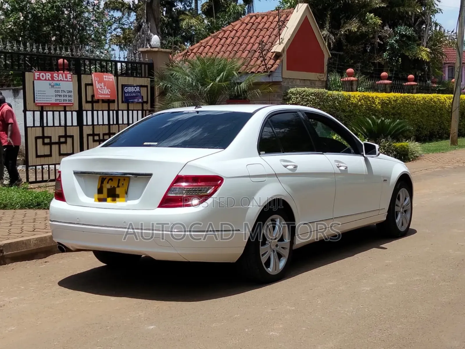 Mercedes-Benz C200 2009 White
