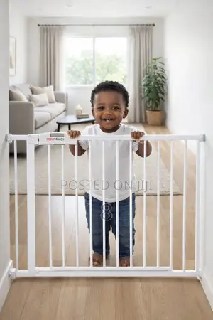 Safety Gate for Kids – Strong Stable