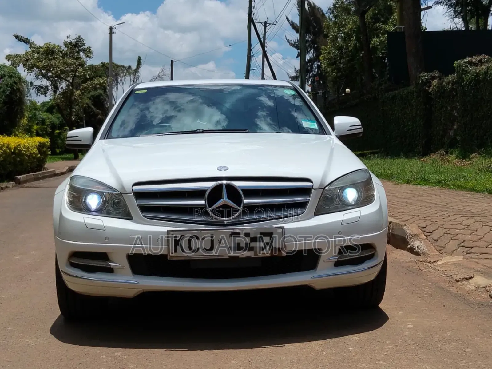 Mercedes-Benz C200 2009 White