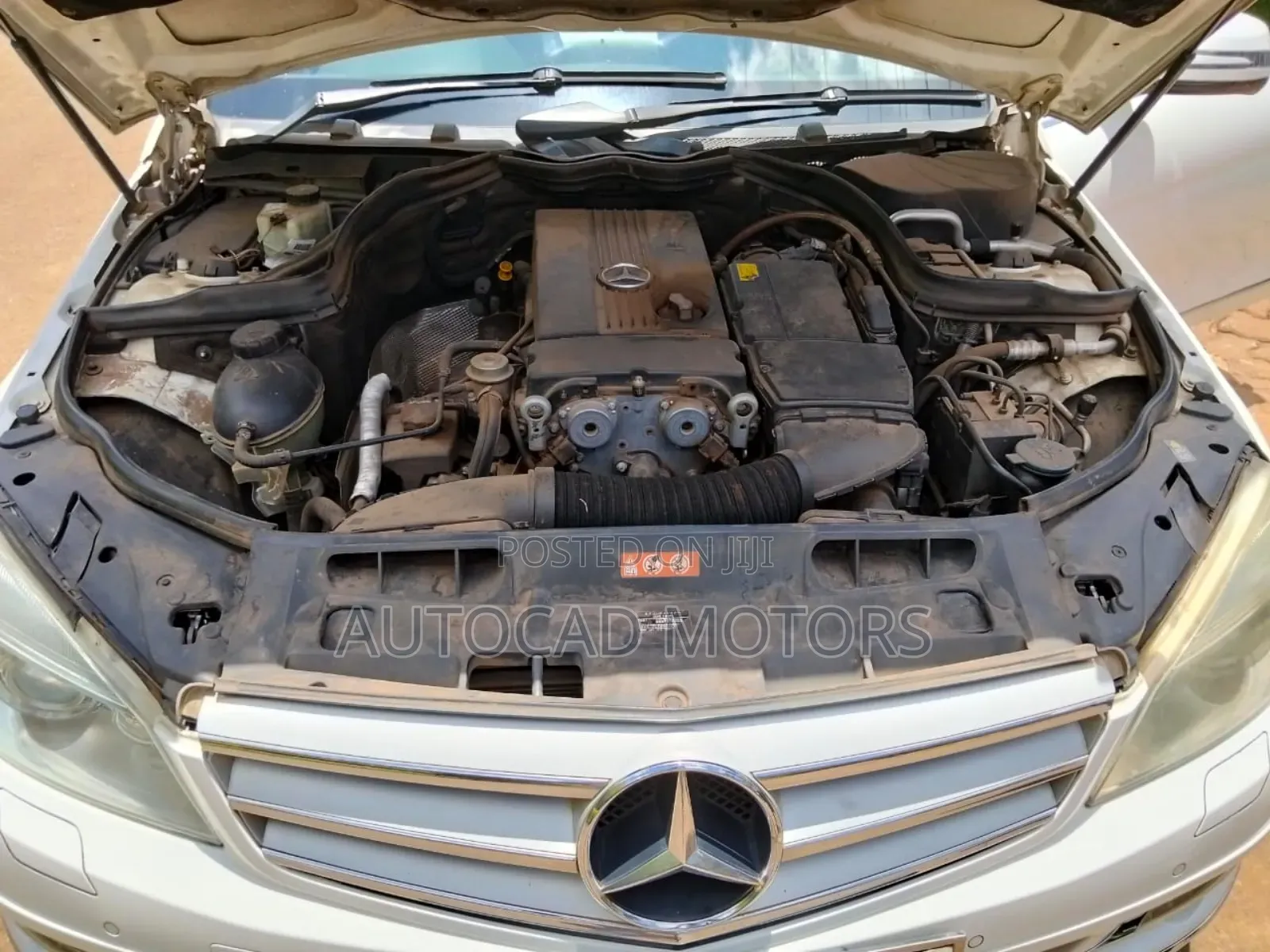 Mercedes-Benz C200 2009 White