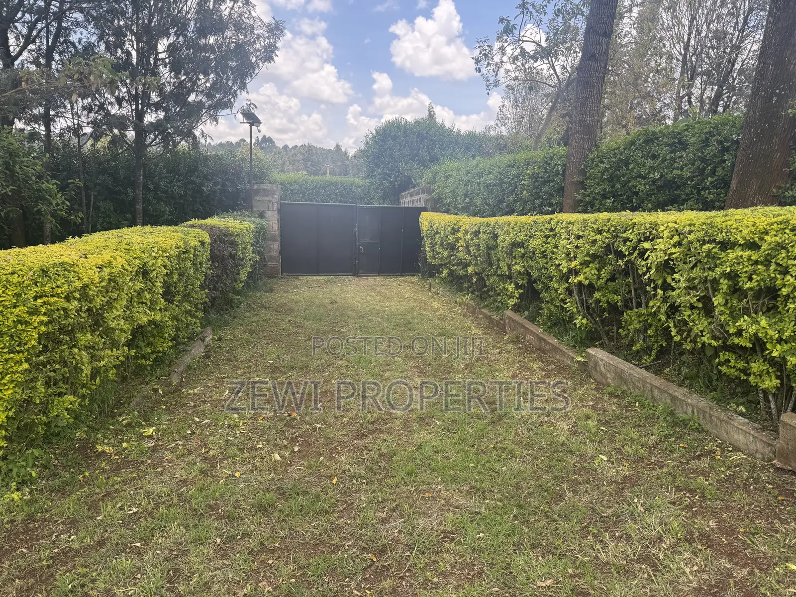 3bdrm Bungalow in Maasai Road, Matasia for sale