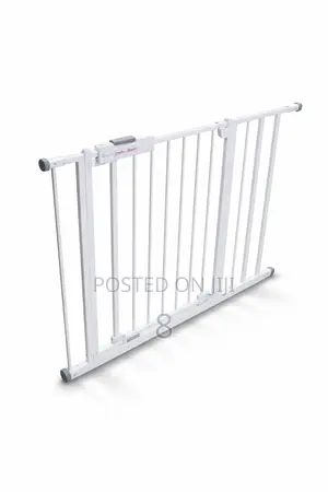 Adjustable Safety Gate – Fits Any Doorway