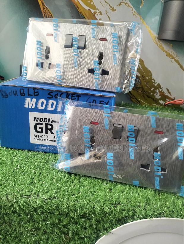 13amps Twin Socket (Grey) - thumbnail 2