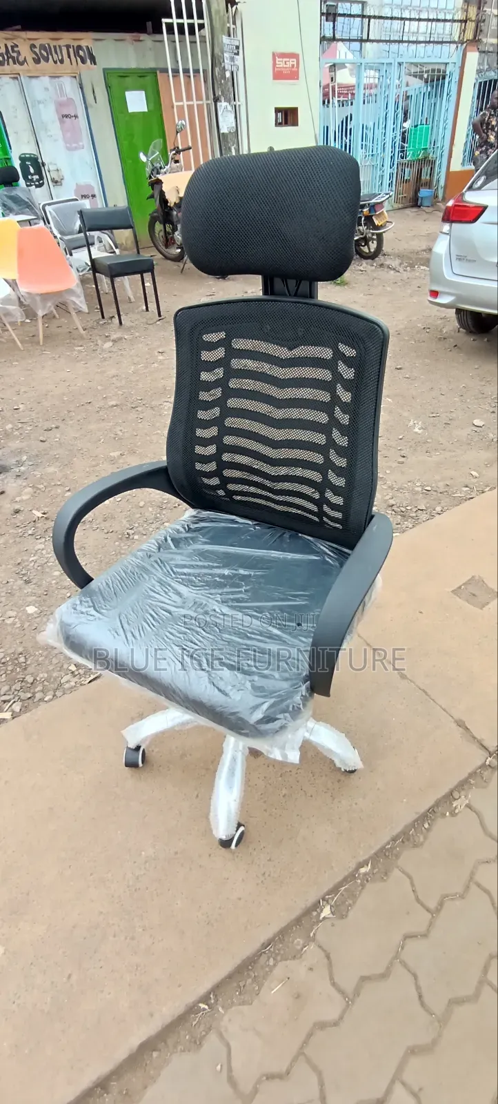 Modern Executive Headrest Chair Adjustable Height