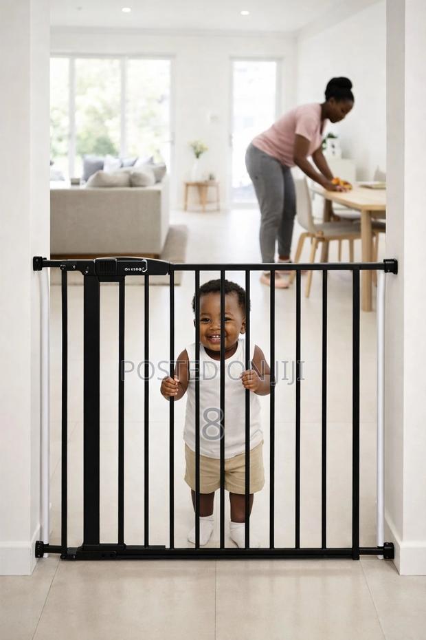 Pressure Mount Baby Gate – Easy No Drill Install