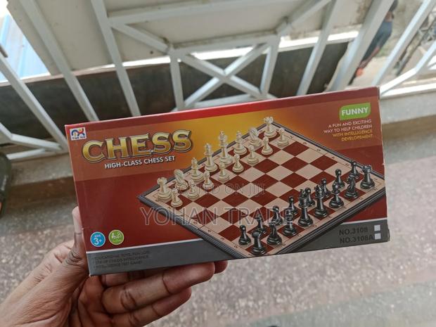 Chess Board - thumbnail 2