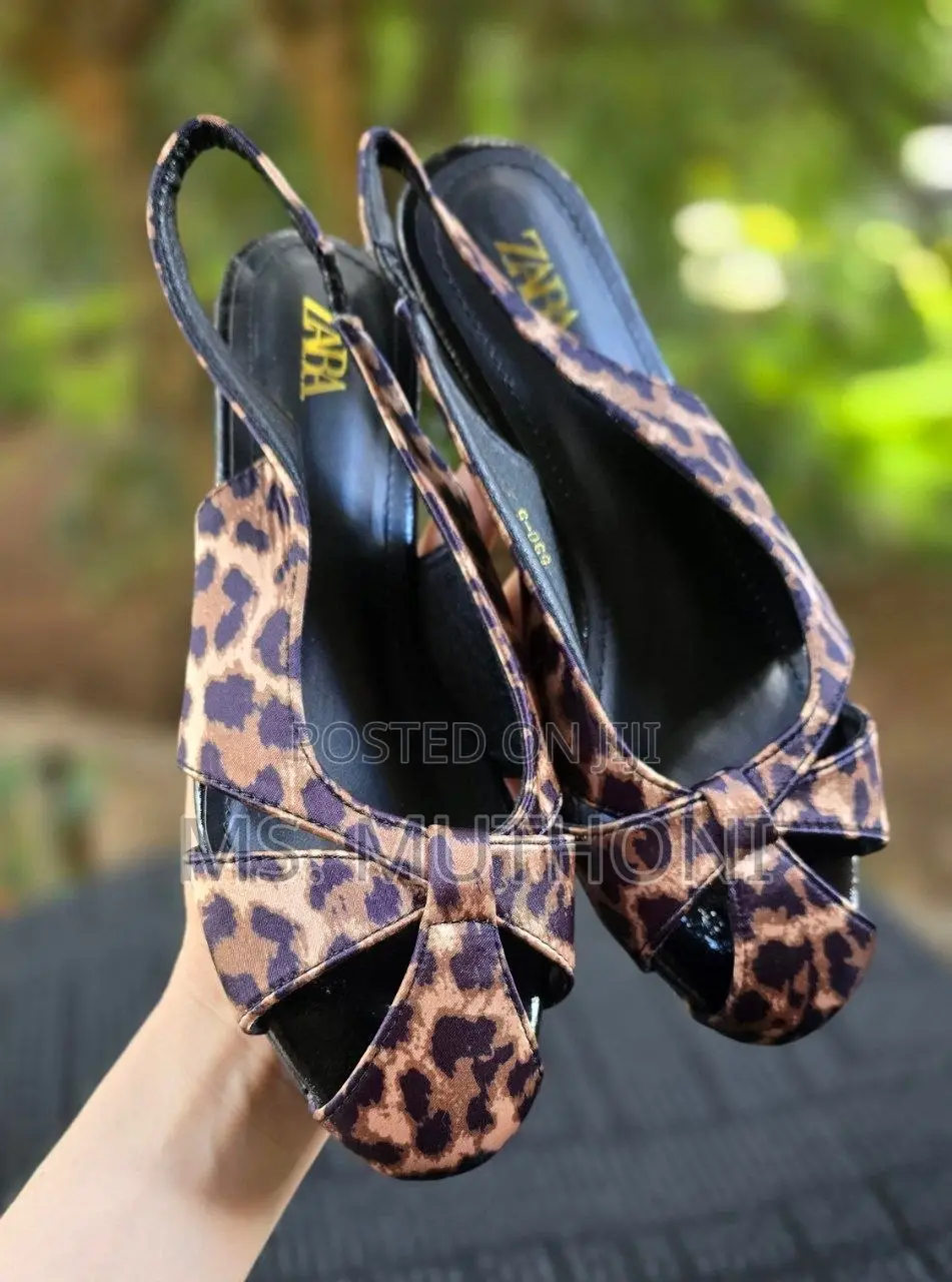 Zara Fashion Sandals Feature a Knotted Detail Size 37-42