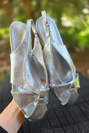 Zara Fashion Sandals Feature a Knotted Detail Size 37-42
