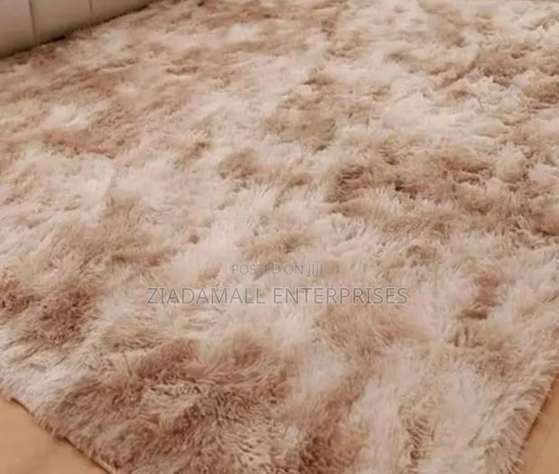 Fluffy Carpet Luxurious 7×10 Fluffy Area Rug – Soft Comfort for Any