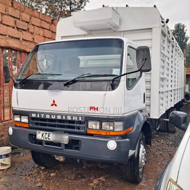 Mitsubishi Fh215 2015 White - thumbnail 2