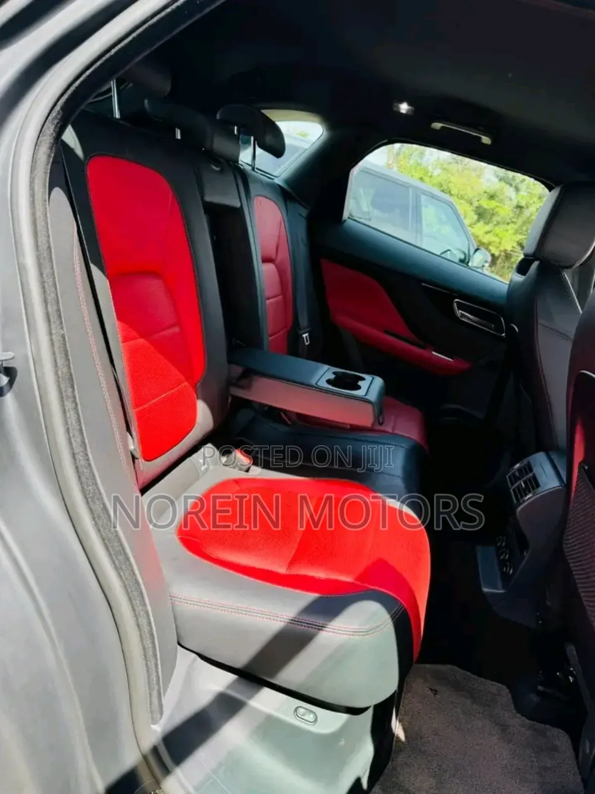 Jaguar F-Pace 2018 Blue