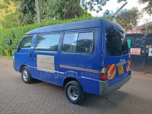 Mazda Bongo 2013 Blue
