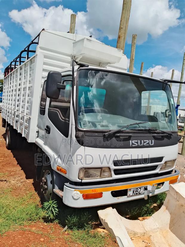 Isuzu 33l FRR - main view