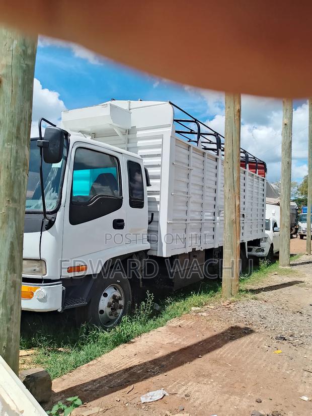 Isuzu 33l FRR - thumbnail 5