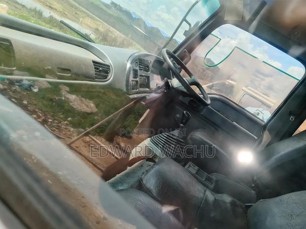 Isuzu 33l FRR - thumbnail 7