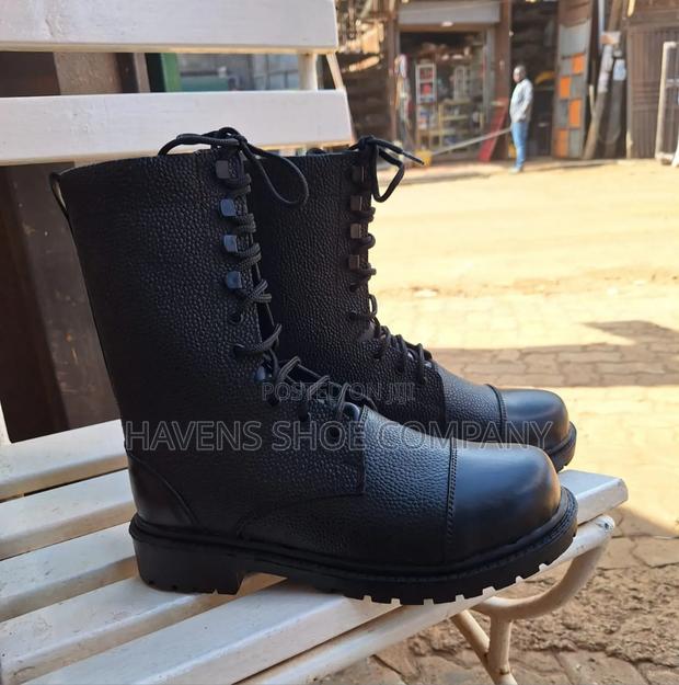 Offer On Military/Security Boots - thumbnail 2