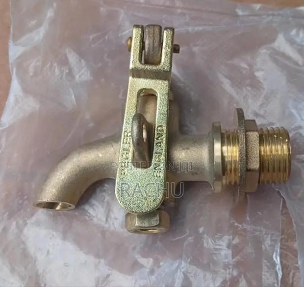 Bib Wall Tap 3/4 - main view