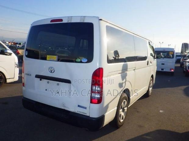 Toyota HiAce 2020 White - thumbnail 6