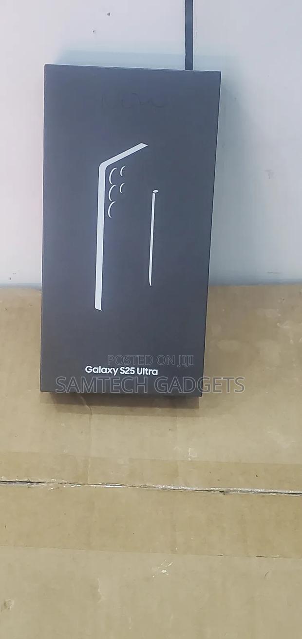 New Samsung Galaxy S25 Ultra 512 GB Silver - thumbnail 2