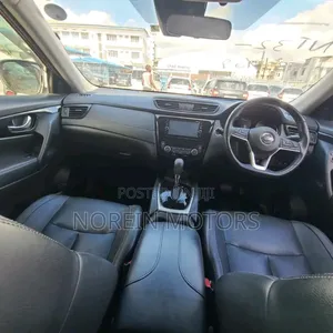 Nissan X-Trail 2019 Red